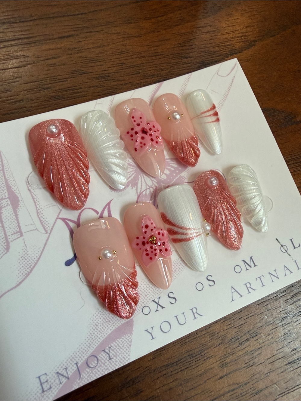 Pink Pearl & White 3D Floral Press-On Nails tropical almond Large